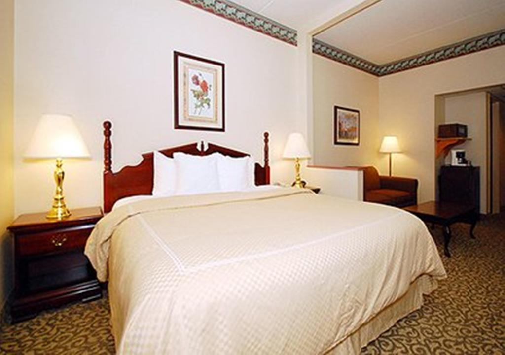 Comfort Suites Bethlehem Near Lehigh University And Lvi Airport מראה חיצוני תמונה